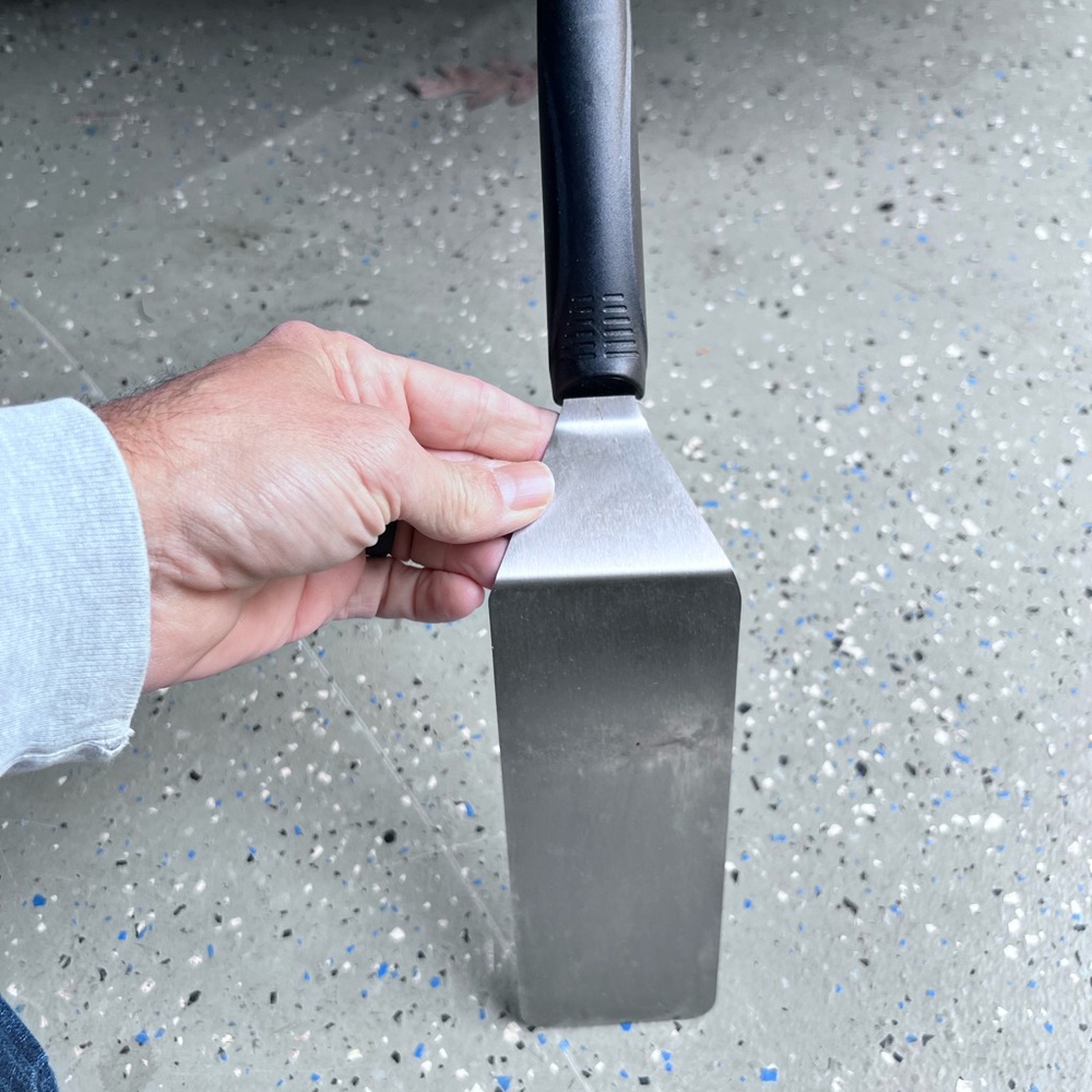 $30 BLACKSTONE 10" "Blackstone" Black Handle Silver Spatula Used twice Like New